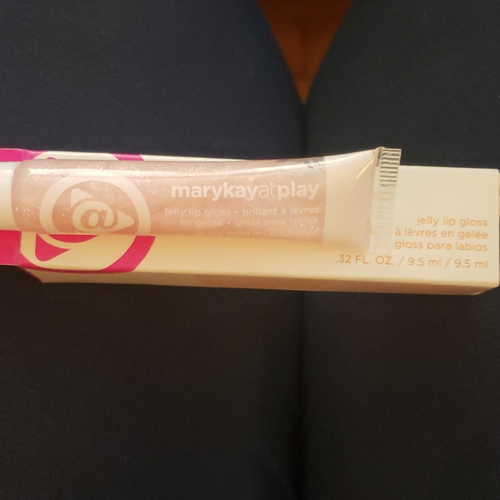 Marykay at play jelly lip gloss and satin lipsmask